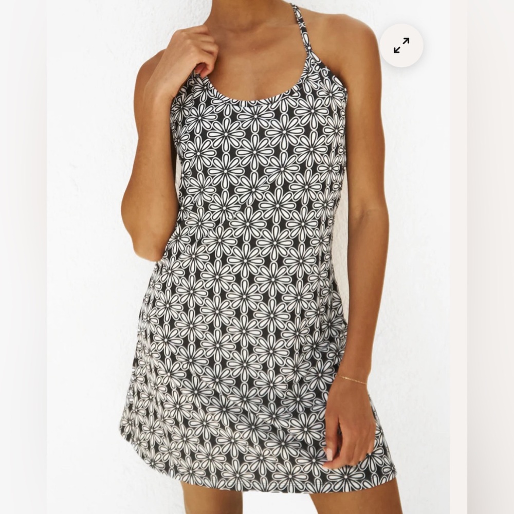 NWT Kenny Flowers Pedregal Exercise Dress $124 sold out online